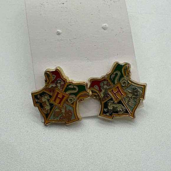 Harry Potter Hogwarts Crest Gold Tone Earring set - Picture 1 of 3